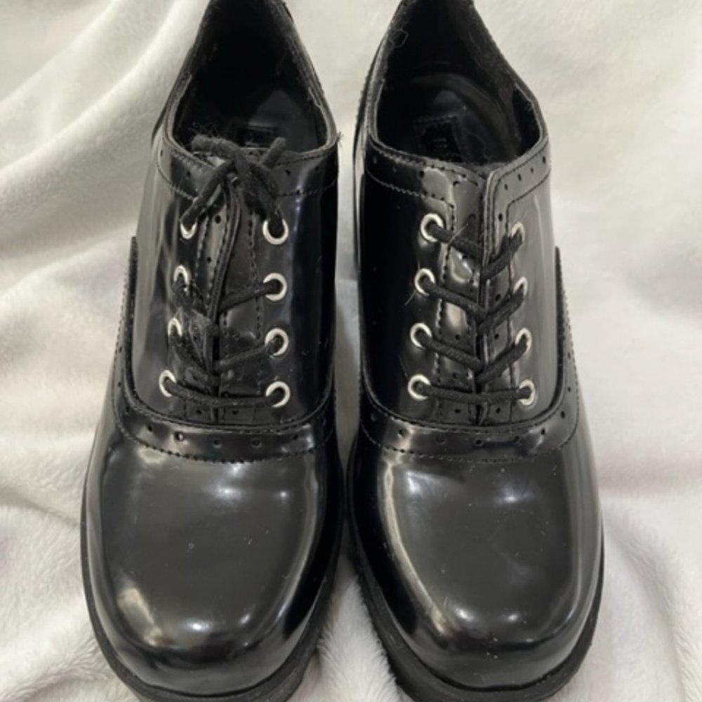 Chunky F21 Black Saddle Shoe -- SZ5.5